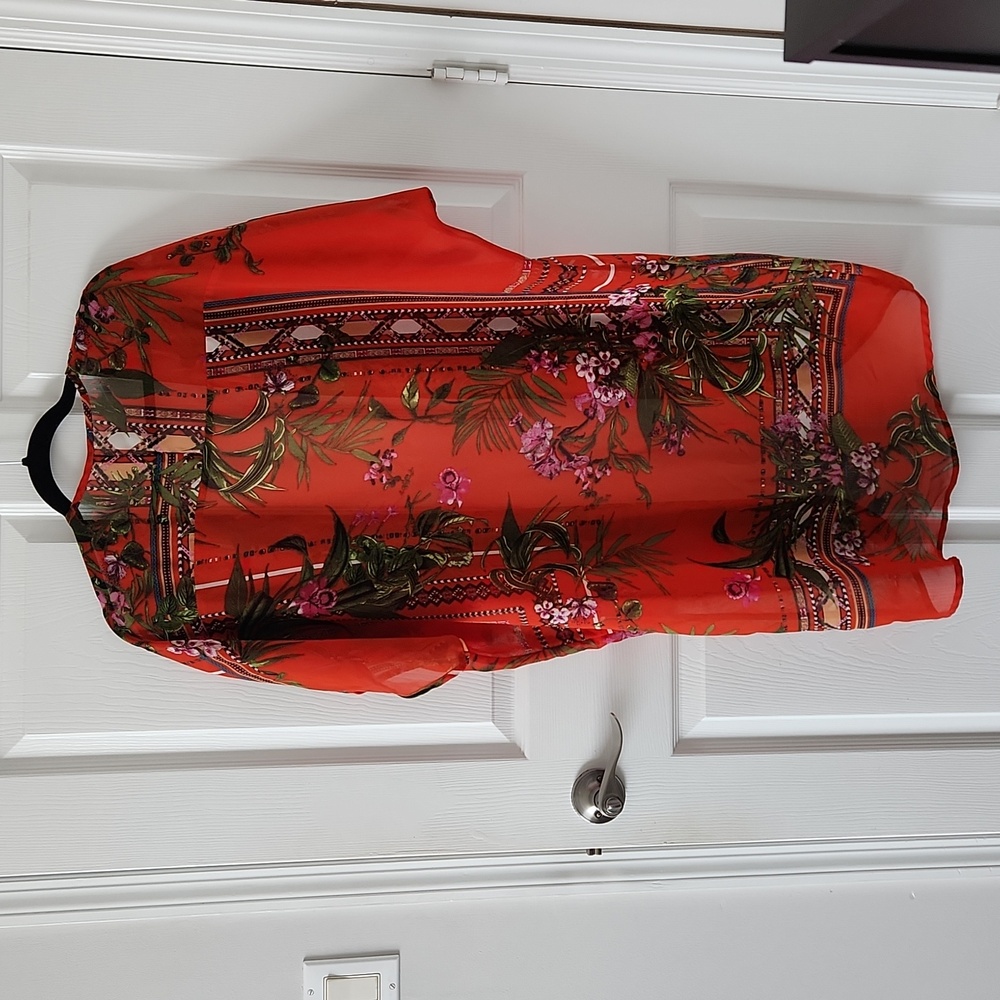 Red Floral Robe Medium - Picture 3 of 5